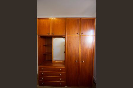 Apartamento para alugar com 51m², 2 quartos e 2 vagas Apartamento para alugar com 51m², 2 quartos e 2 vagasQuarto 2