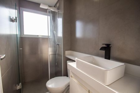 Apartamento para alugar com 51m², 2 quartos e 2 vagas Apartamento para alugar com 51m², 2 quartos e 2 vagasBanheiro