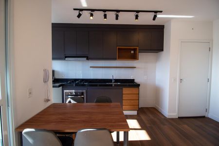 Apartamento para alugar com 51m², 2 quartos e 2 vagas Apartamento para alugar com 51m², 2 quartos e 2 vagasCozinha