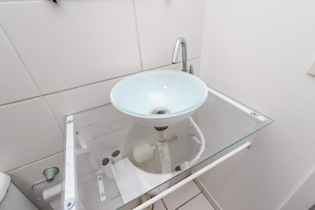 Apartamento à venda com 45m², 2 quartos e 1 vaga Apartamento à venda com 45m², 2 quartos e 1 vagaBanheiro