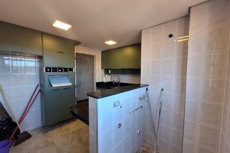 Cozinha e Área de Serviço de apartamento para alugar com 2 quartos, 50m² em Parque das Nações, Santo André