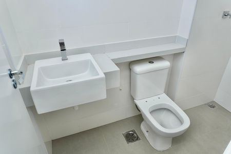 Apartamento à venda com 73m², 3 quartos e 2 vagas Apartamento à venda com 73m², 3 quartos e 2 vagasBanheiro da Suíte