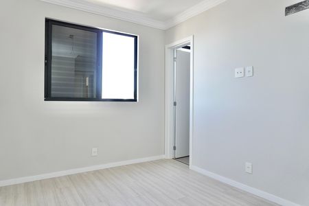 Apartamento à venda com 73m², 3 quartos e 2 vagas Apartamento à venda com 73m², 3 quartos e 2 vagasSuíte