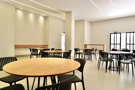 Apartamento à venda com 73m², 3 quartos e 2 vagas Apartamento à venda com 73m², 3 quartos e 2 vagasÁrea comum - Salão de festas