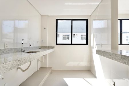 Apartamento à venda com 73m², 3 quartos e 2 vagas Apartamento à venda com 73m², 3 quartos e 2 vagasCozinha e Área de Serviço