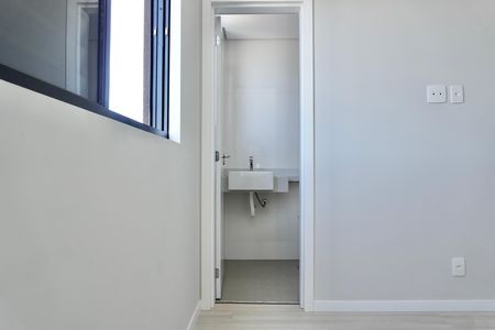 Apartamento à venda com 73m², 3 quartos e 2 vagas Apartamento à venda com 73m², 3 quartos e 2 vagasBanheiro da Suíte