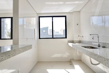 Apartamento à venda com 73m², 3 quartos e 2 vagas Apartamento à venda com 73m², 3 quartos e 2 vagasCozinha e Área de Serviço
