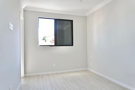 Apartamento à venda com 73m², 3 quartos e 2 vagas Apartamento à venda com 73m², 3 quartos e 2 vagasSuíte