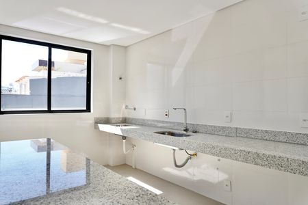 Apartamento à venda com 73m², 3 quartos e 2 vagas Apartamento à venda com 73m², 3 quartos e 2 vagasCozinha e Área de Serviço