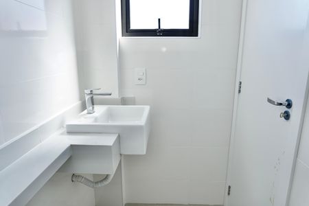 Apartamento à venda com 73m², 3 quartos e 2 vagas Apartamento à venda com 73m², 3 quartos e 2 vagasBanheiro da Suíte