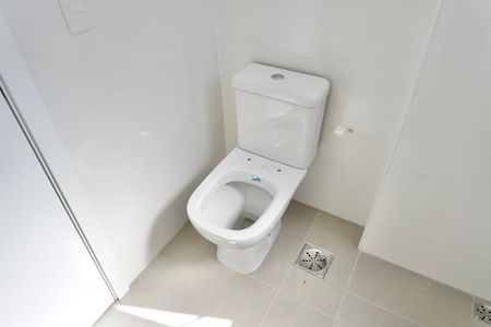 Apartamento à venda com 73m², 3 quartos e 2 vagas Apartamento à venda com 73m², 3 quartos e 2 vagasBanheiro Social