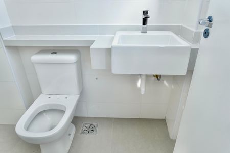 Apartamento à venda com 73m², 3 quartos e 2 vagas Apartamento à venda com 73m², 3 quartos e 2 vagasBanheiro da Suíte