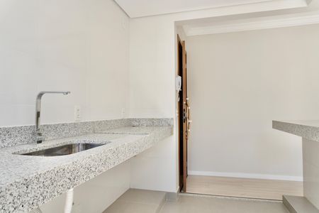 Apartamento à venda com 73m², 3 quartos e 2 vagas Apartamento à venda com 73m², 3 quartos e 2 vagasCozinha e Área de Serviço