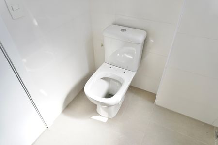 Apartamento à venda com 73m², 3 quartos e 2 vagas Apartamento à venda com 73m², 3 quartos e 2 vagasBanheiro Social