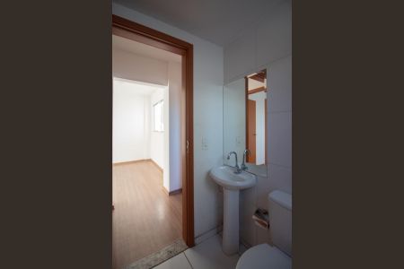 Banheiro de apartamento para alugar com 2 quartos, 47m² em Engenho Nogueira, Belo Horizonte