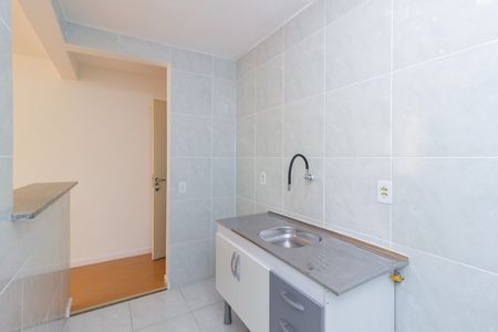 Cozinha de apartamento para alugar com 2 quartos, 50m² em Loteamento City Jaragua, São Paulo