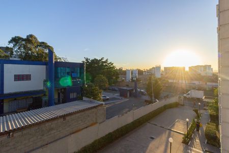 Vista Quarto 1 de apartamento para alugar com 2 quartos, 50m² em Loteamento City Jaragua, São Paulo