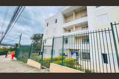 Placa instalada de apartamento para alugar com 2 quartos, 50m² em Jardim Isis, Cotia
