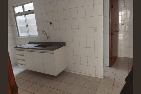 Cozinha de apartamento para alugar com 2 quartos, 86m² em São Mateus, Juiz de Fora