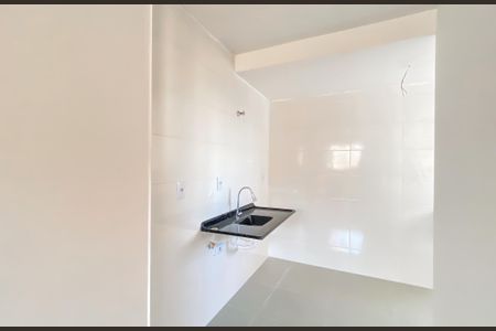 Cozinha de apartamento à venda com 2 quartos, 36m² em Jardim Olympia, São Paulo
