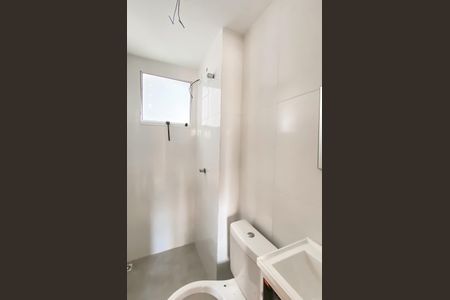 Banheiro de apartamento à venda com 2 quartos, 36m² em Jardim Olympia, São Paulo