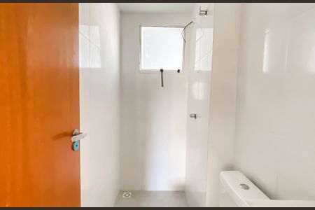 Banheiro de apartamento à venda com 2 quartos, 36m² em Jardim Olympia, São Paulo