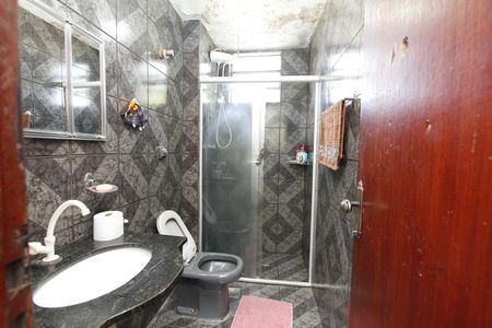 Banheiro Social de apartamento à venda com 3 quartos, 50m² em Madre Gertrudes, Belo Horizonte