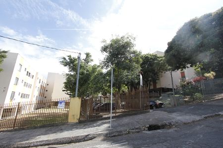 Fachada de apartamento à venda com 3 quartos, 50m² em Madre Gertrudes, Belo Horizonte
