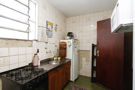 Cozinha de apartamento à venda com 3 quartos, 50m² em Madre Gertrudes, Belo Horizonte