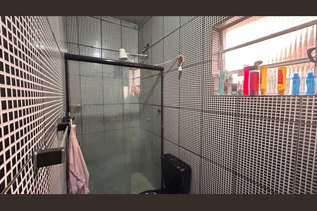 Banheiro de casa à venda com 2 quartos, 125m² em Jardim Presidente Dutra, Guarulhos
