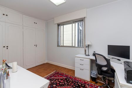 Apartamento para alugar com 120m², 3 quartos e 2 vagas Apartamento para alugar com 120m², 3 quartos e 2 vagasQuarto 3