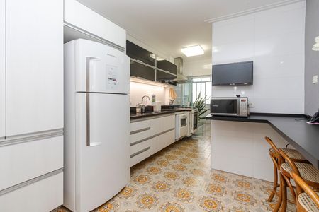 Apartamento para alugar com 120m², 3 quartos e 2 vagas Apartamento para alugar com 120m², 3 quartos e 2 vagasCozinha