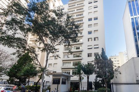 Apartamento para alugar com 120m², 3 quartos e 2 vagas Apartamento para alugar com 120m², 3 quartos e 2 vagasFachada