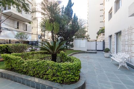 Apartamento para alugar com 120m², 3 quartos e 2 vagas Apartamento para alugar com 120m², 3 quartos e 2 vagasÁrea Comum