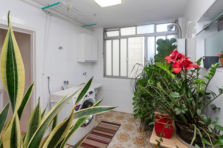Apartamento para alugar com 120m², 3 quartos e 2 vagas Apartamento para alugar com 120m², 3 quartos e 2 vagasÁrea de Serviço