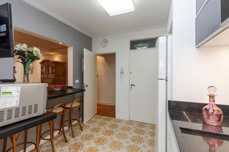 Apartamento para alugar com 120m², 3 quartos e 2 vagas Apartamento para alugar com 120m², 3 quartos e 2 vagasCozinha