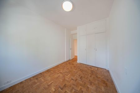 Apartamento à venda com 226m², 4 quartos e 2 vagas Apartamento à venda com 226m², 4 quartos e 2 vagasQuarto 1