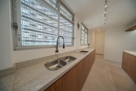 Apartamento à venda com 226m², 4 quartos e 2 vagas Apartamento à venda com 226m², 4 quartos e 2 vagasCozinha