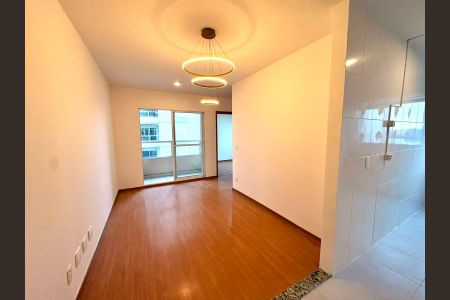 Sala  de apartamento à venda com 2 quartos, 48m² em Parque Santa Fé, Porto Alegre