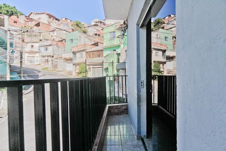 Varanda de casa para alugar com 1 quarto, 50m² em Jardim Santa Lucrecia, São Paulo