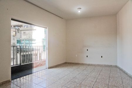 Quarto de casa para alugar com 1 quarto, 50m² em Jardim Santa Lucrecia, São Paulo