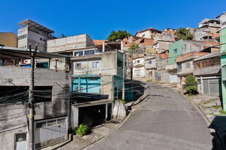 Vista de casa para alugar com 1 quarto, 50m² em Jardim Santa Lucrecia, São Paulo