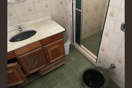 Banheiro de casa para alugar com 2 quartos, 60m² em Centro, Nova Iguaçu