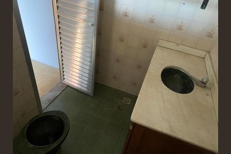 Casa para alugar com 60m², 2 quartos e sem vaga Casa para alugar com 60m², 2 quartos e sem vagaBanheiro