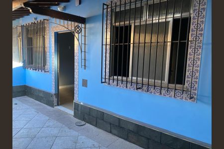 Fachada de casa para alugar com 2 quartos, 60m² em Centro, Nova Iguaçu