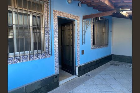 Fachada de casa para alugar com 2 quartos, 60m² em Centro, Nova Iguaçu
