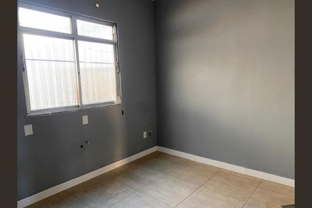 Quarto de casa para alugar com 2 quartos, 60m² em Centro, Nova Iguaçu