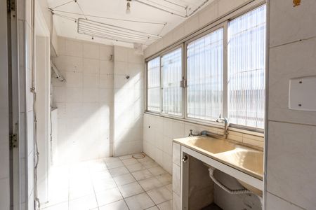 Apartamento para alugar com 140m², 3 quartos e sem vagaÁrea de Serviço