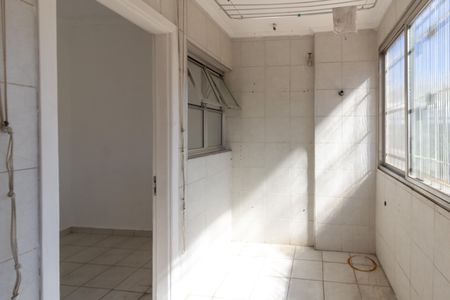 Apartamento para alugar com 140m², 3 quartos e sem vagaÁrea de Serviço