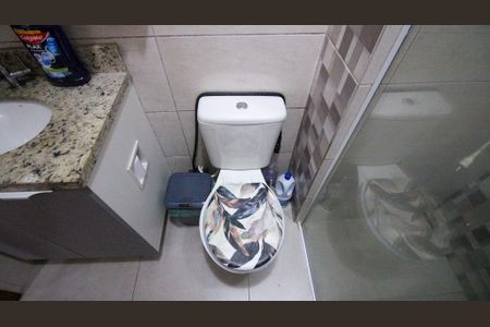 Banheiro social  de apartamento para alugar com 1 quarto, 39m² em Vila Carrão, São Paulo
